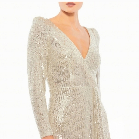 Illena for Mac Duggal silver sequin gown - Picture 5 of 11